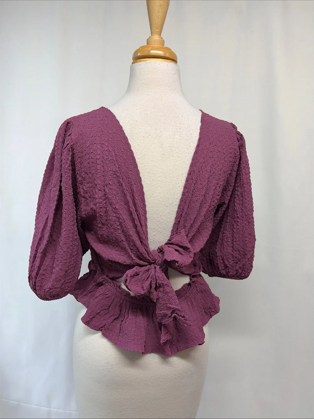 Free People Womens Large Puff Short Sleeve Swiss Dots Crinkle Open Back Blouse